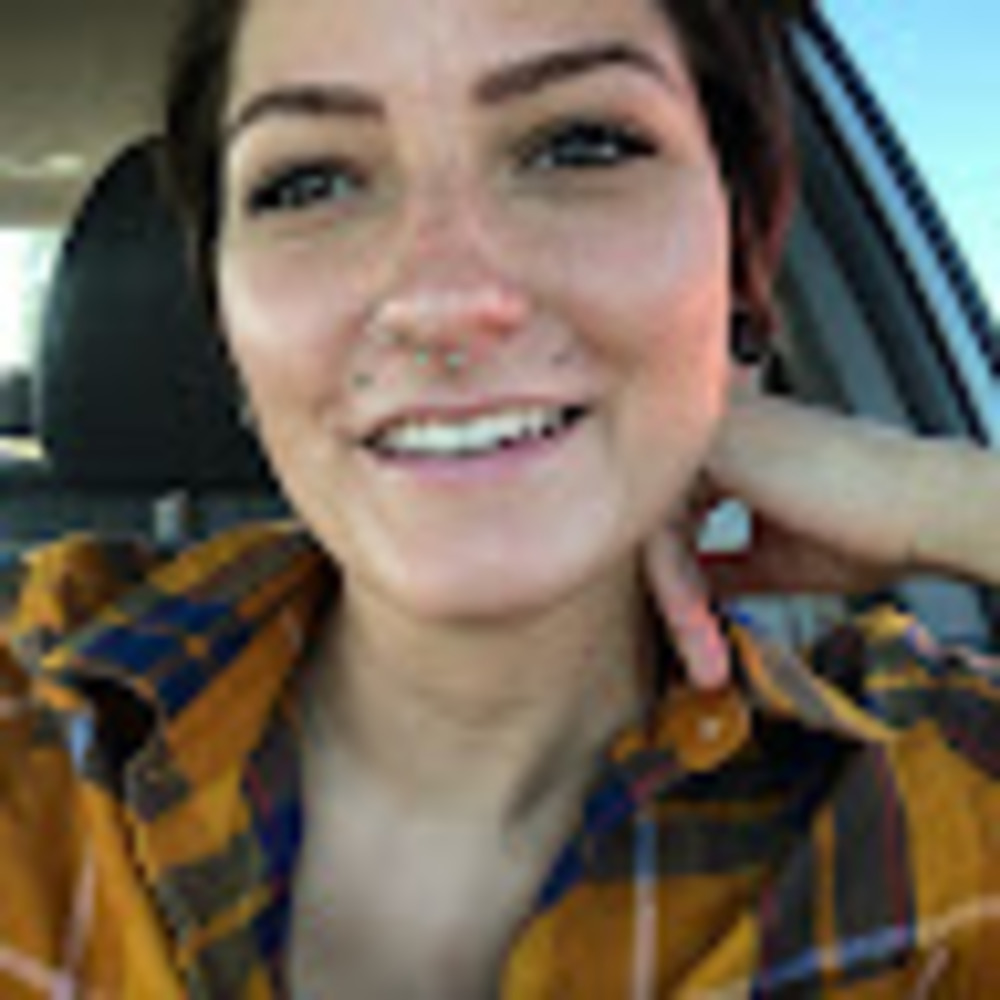 Meet your Posher, Alyssa